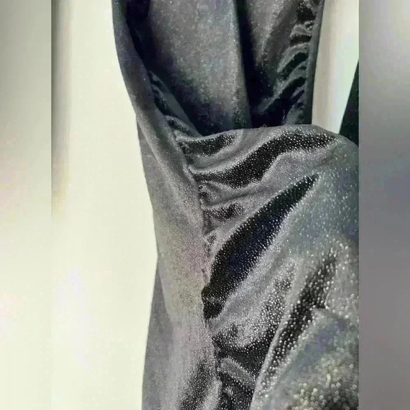 H&M Black Velvet Whimsigoth V-Neck Long SleevDress Witchy Vampy Romantic Goth XS - Picture 6 of 8